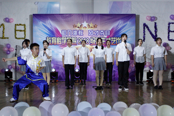 摄影部1806陈逸行7.jpg 摄影部1806陈逸行7.jpg