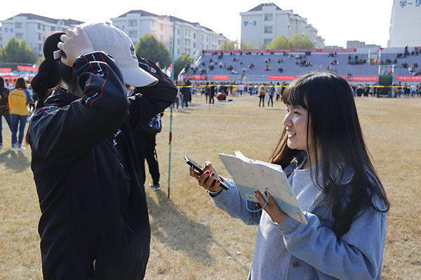 10.19  采访 齐琦.JPG 10.19  采访 齐琦.JPG