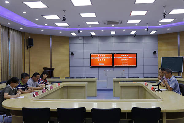 6月28日 淮南师范学院交流会 秦润东 (2).JPG 6月28日 淮南师范学院交流会 秦润东 (2).JPG