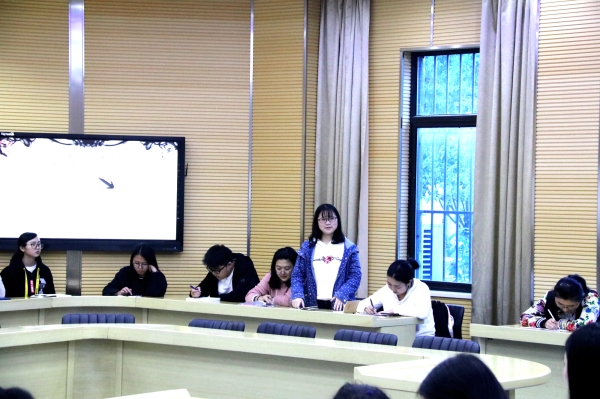 2017.10.17.创周动员会1711周君怡6.jpg 2017.10.17.创周动员会1711周君怡6.jpg