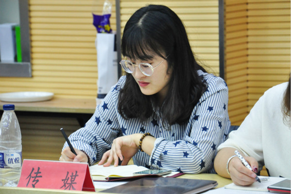 2018.4.1 Ժѧύ- (2)_meitu_2_.jpg