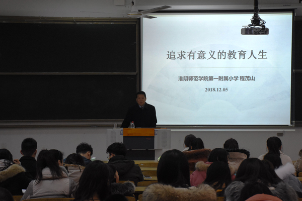 张乐(2).jpg 张乐(2).jpg