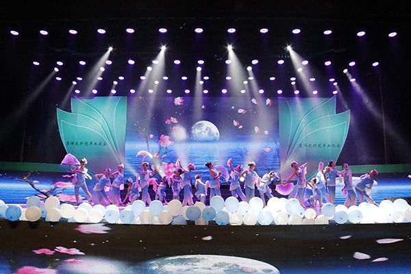 6月20日 毕业晚会 张舒婷  (8).jpg