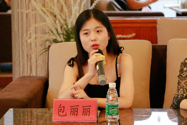 摄影部1704班-张乐(7).jpg 摄影部1704班-张乐(7).jpg